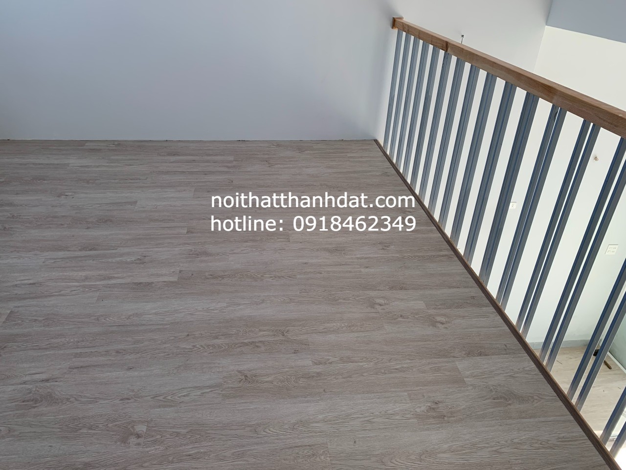 sàn nhựa giả gỗ màu sáng